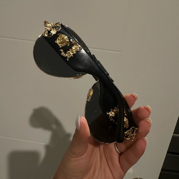 VERSACE AVIATOR SUNGLASSES - Picture 4 of 4